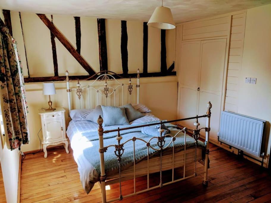 Stunning Barn Conversion Ideal For Large Families Bildeston Exterior foto